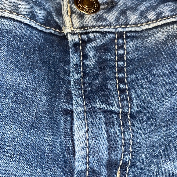 Silver Jeans Women’s Classic Blue Denim Jeans - Picture 5 of 9